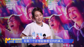 baby现身出院状态超好，看得出恢复的很好，脸上带着甜甜的笑容 黄晓明baby夫妇巴黎看秀 恩爱秀到法国引骚动 2016-06-26 引发巴黎街头骚动的最强时尚夫妇，羡煞旁人的甜蜜攻击！
